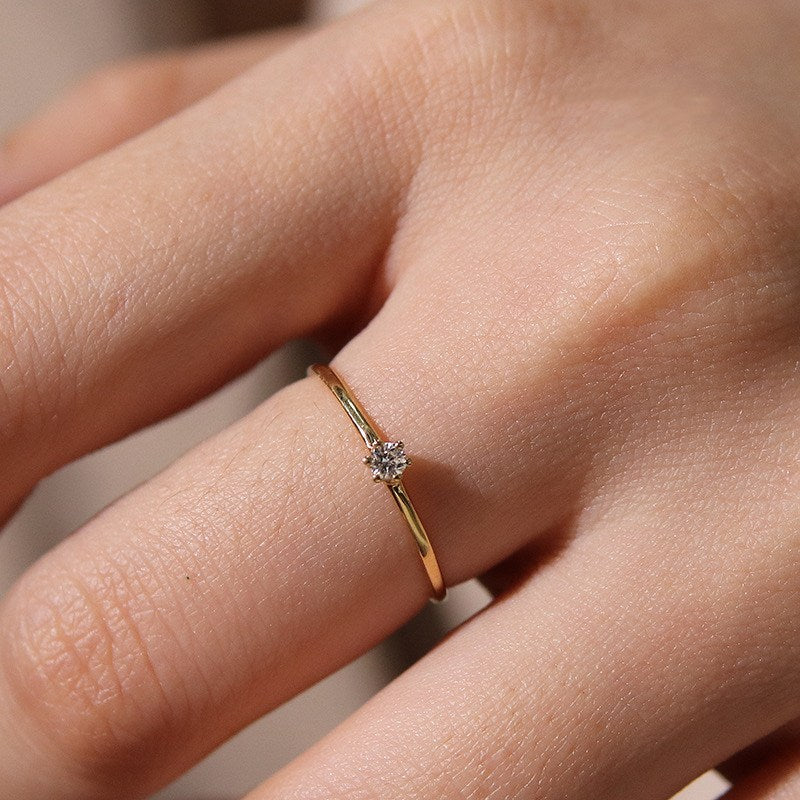 Very Thin Single Diamond Ring With 925 Sterling Silver Plated 14K Gold Ring For Ladies Tail Ring
