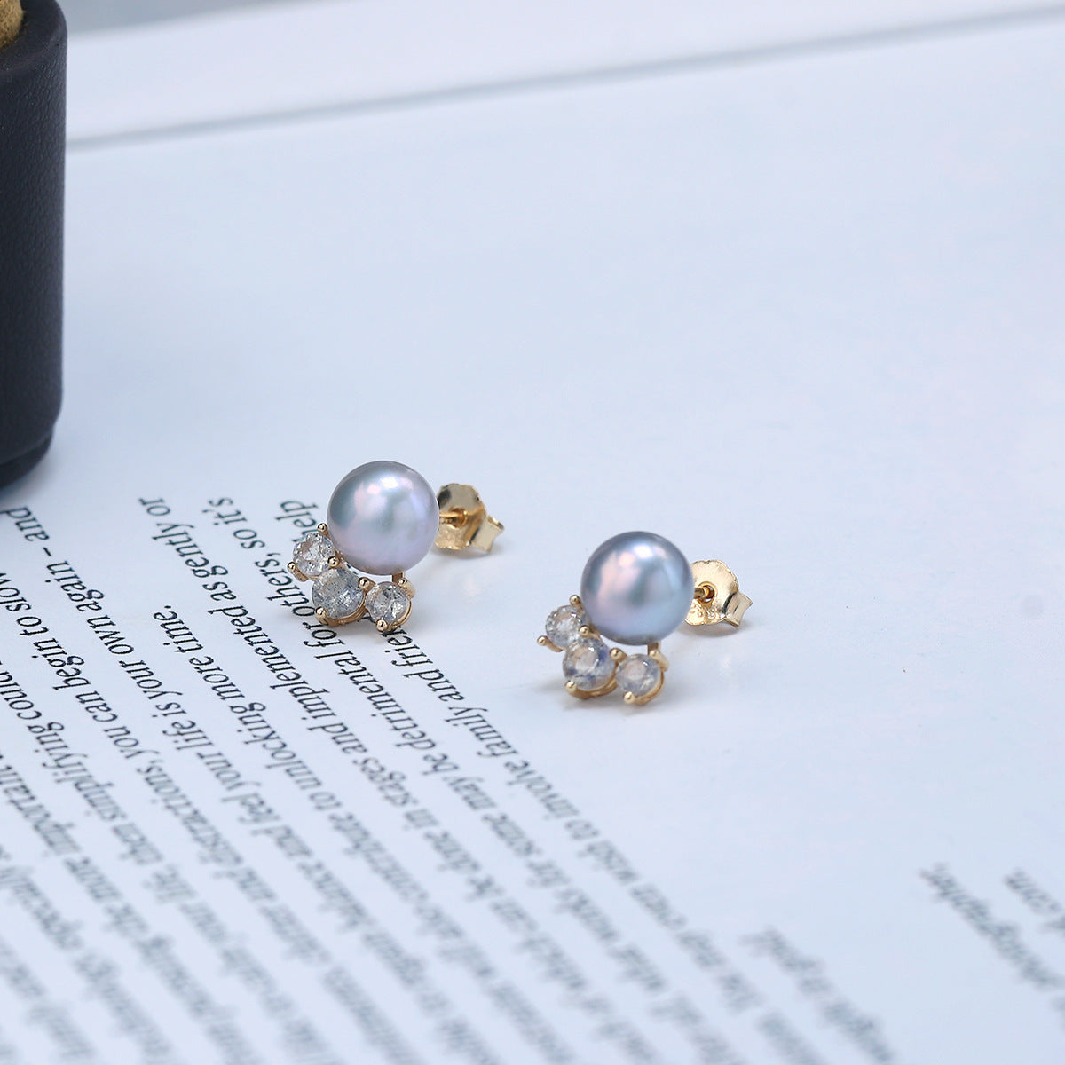 925 Sterling Silver Natural Pearl Labradorite Stud Earrings