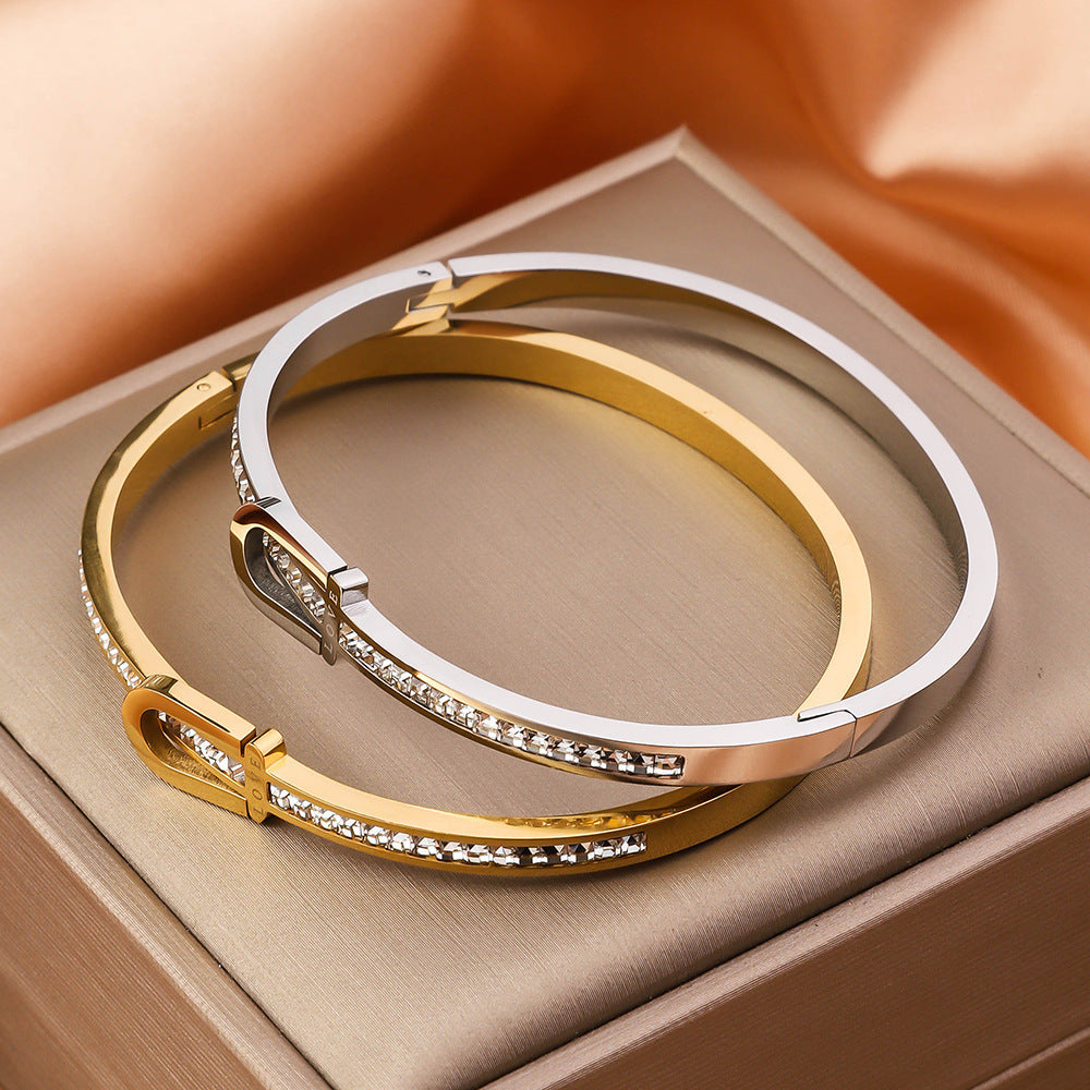 Gold Plating Exquisite Stainless Steel Bracelet Fashion Bracelet For Women