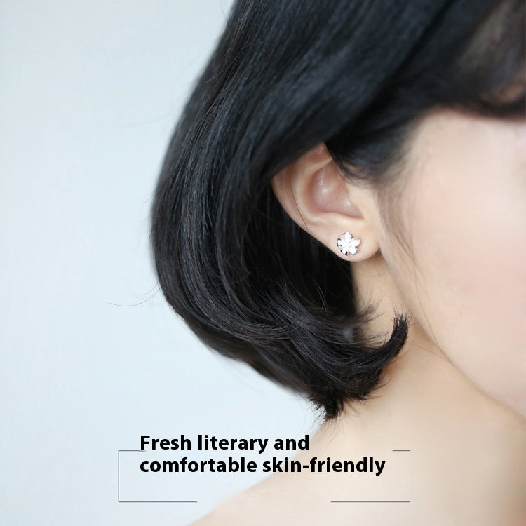 925 Sterling Silver Stud Earrings For Women Dignified Flowers Diamond