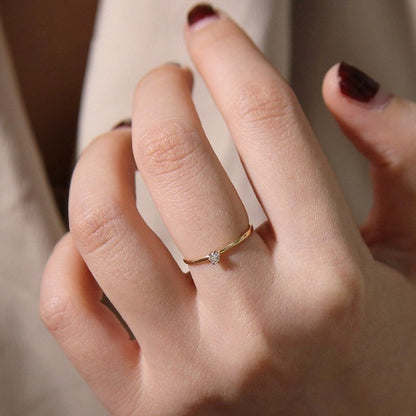 Very Thin Single Diamond Ring With 925 Sterling Silver Plated 14K Gold Ring For Ladies Tail Ring