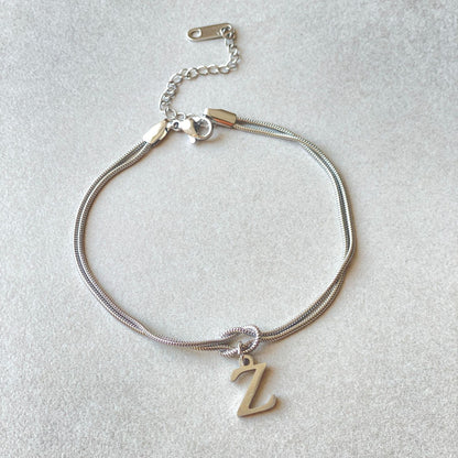 Nyt bogstav AZ Kærlighedsknude Armbånd Til Kvinder Par Guld Farve Dainty Snake Chain Charm Armbånd Rustfrit Stål Smykker Gave Valentinsdag gaver