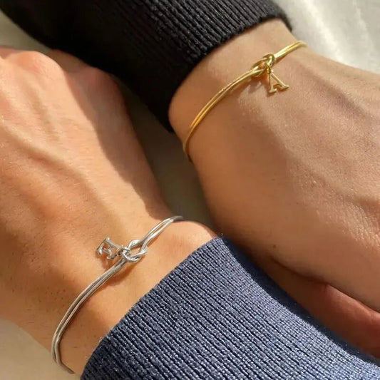 Nyt bogstav AZ Kærlighedsknude Armbånd Til Kvinder Par Guld Farve Dainty Snake Chain Charm Armbånd Rustfrit Stål Smykker Gave Valentinsdag gaver