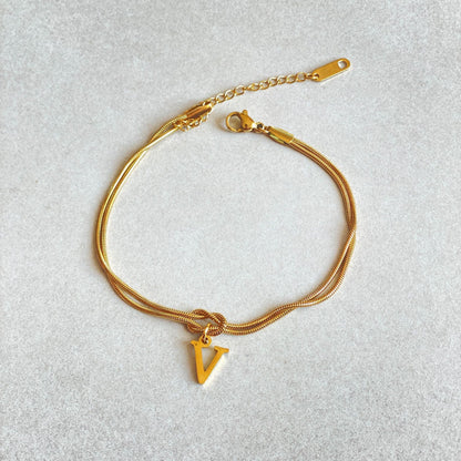 Nyt bogstav AZ Kærlighedsknude Armbånd Til Kvinder Par Guld Farve Dainty Snake Chain Charm Armbånd Rustfrit Stål Smykker Gave Valentinsdag gaver