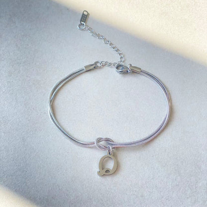 Nyt bogstav AZ Kærlighedsknude Armbånd Til Kvinder Par Guld Farve Dainty Snake Chain Charm Armbånd Rustfrit Stål Smykker Gave Valentinsdag gaver